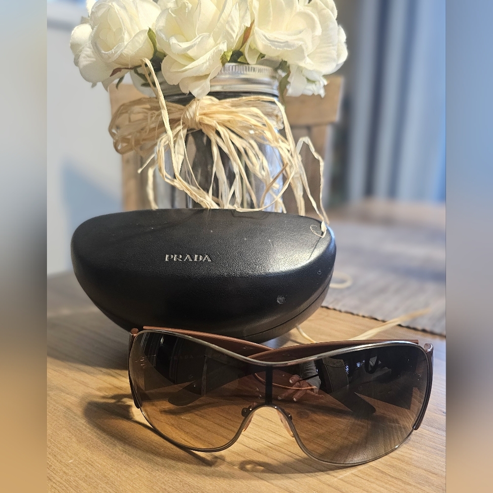 Prada Sheild / Mask Sunglasses ( Vintage ) SPR 581 - Picture 6 of 10